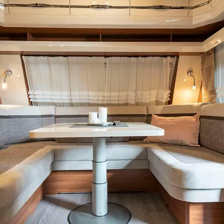 Bergwelt-m - Scheunencamping * Schröcken